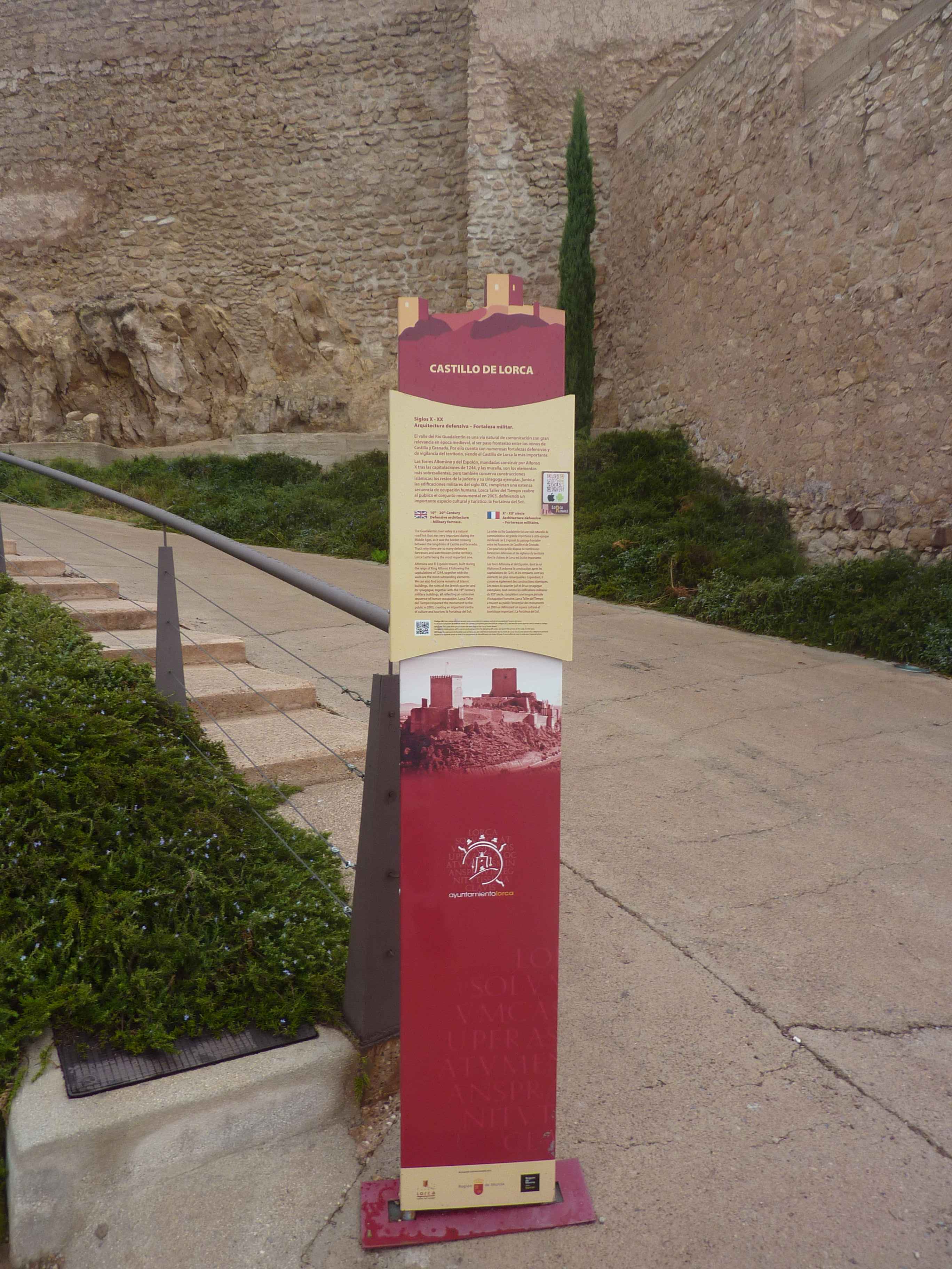 Panneau D Explications Historique Du Chateau De Lorca en Images