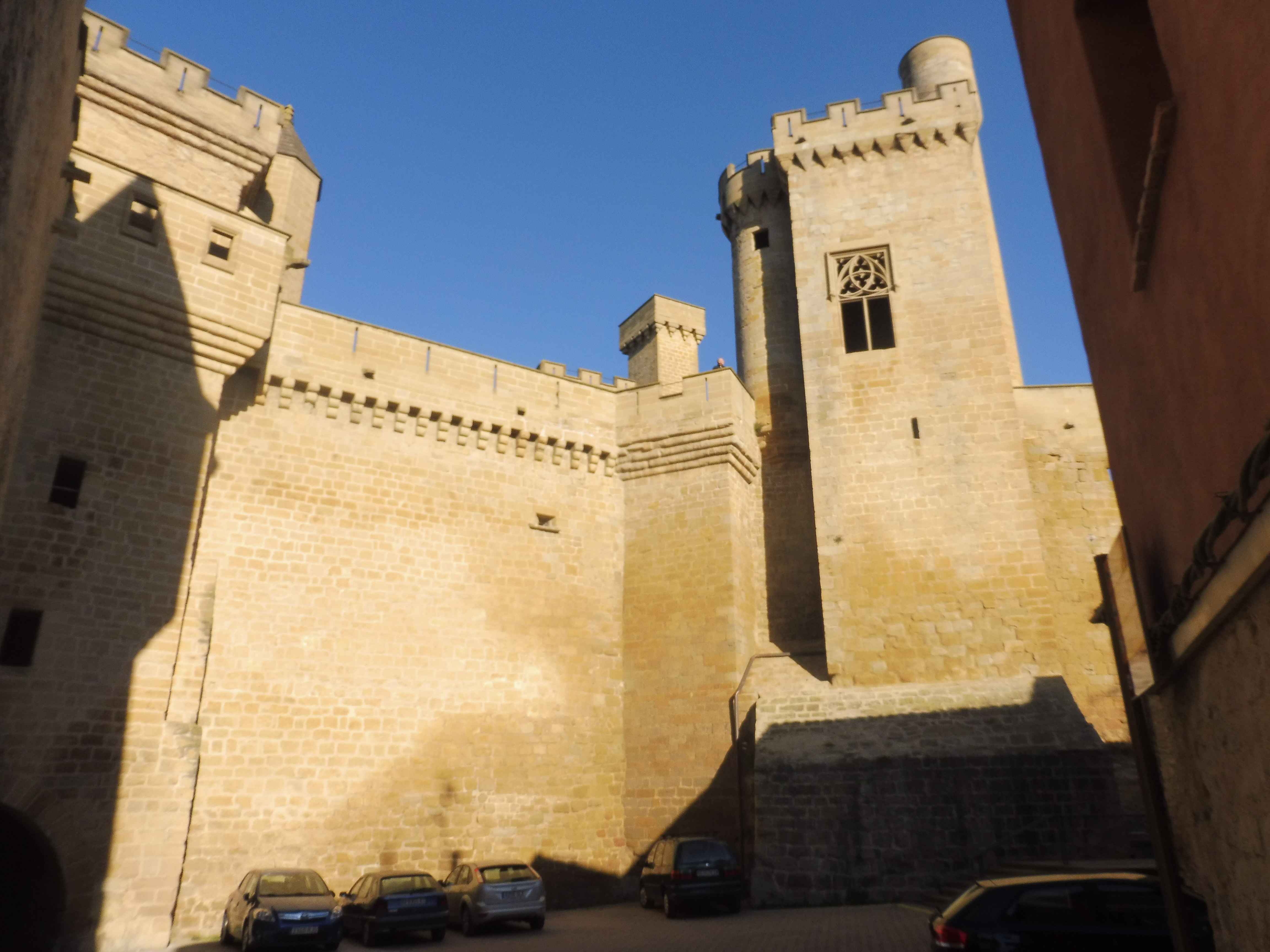 Un Des Plus Beaux Chateau Du Nord De L Espagne en Images