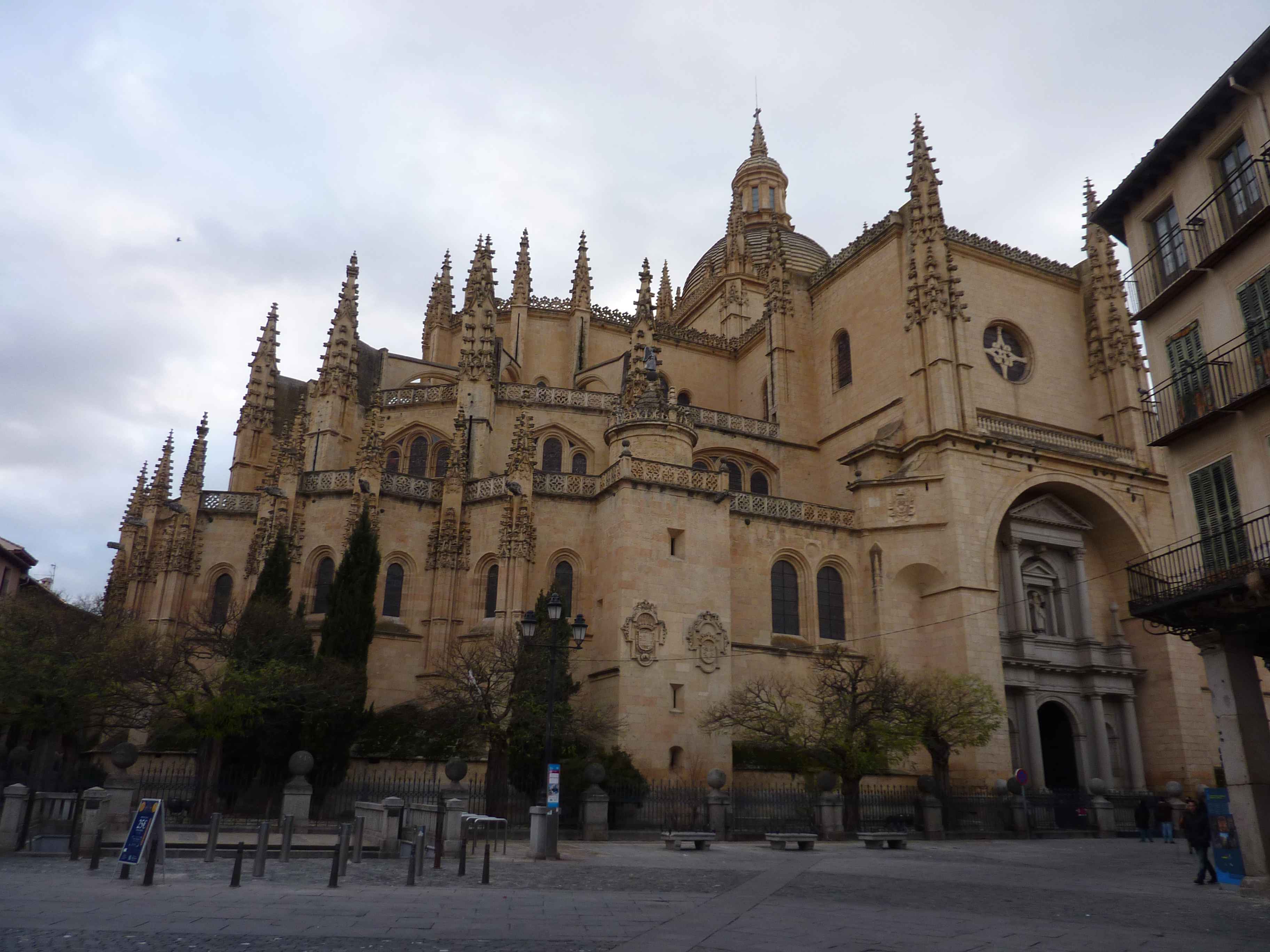 Cathedrale Monumentale De Segovie en Images