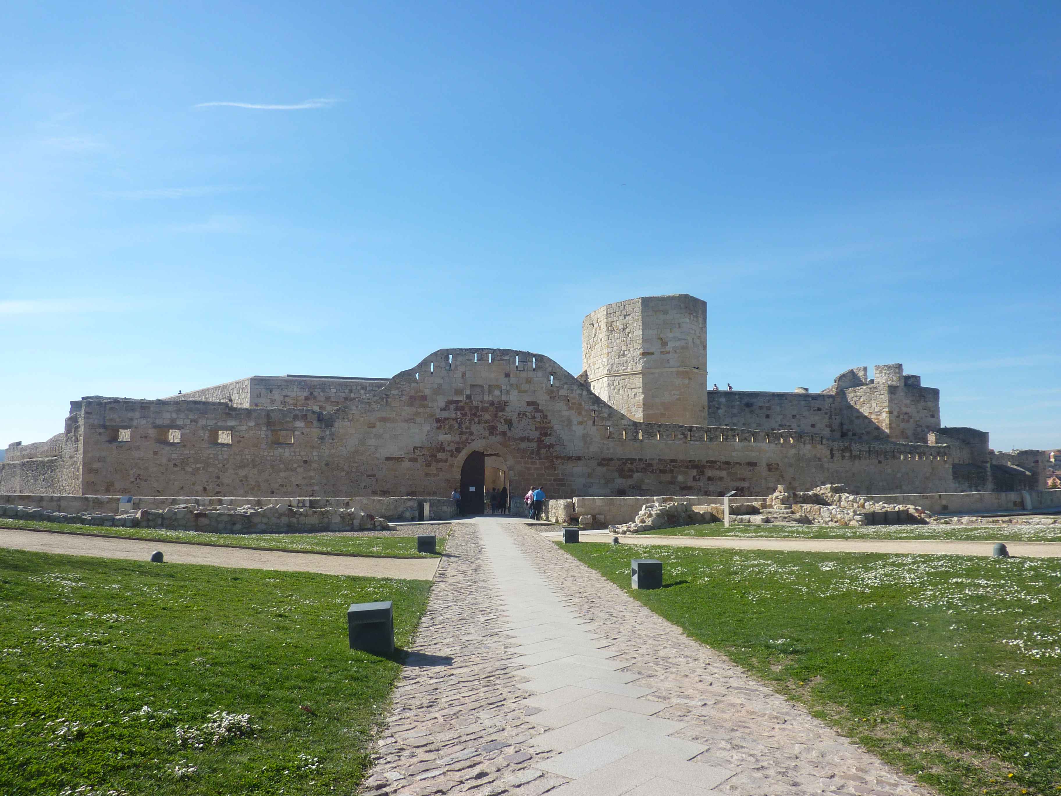 Castillo De Zamora en Images